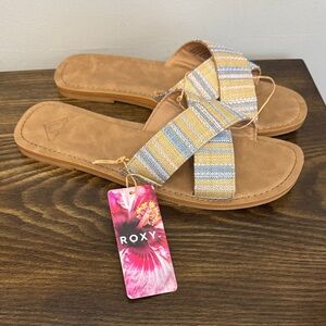 NWT Roxy Striped Neutral Sandals